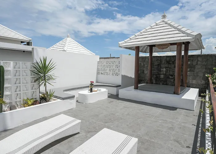 The Wina Villa Canggu, 10 Mins To La Brisa Bali Villa Canggu